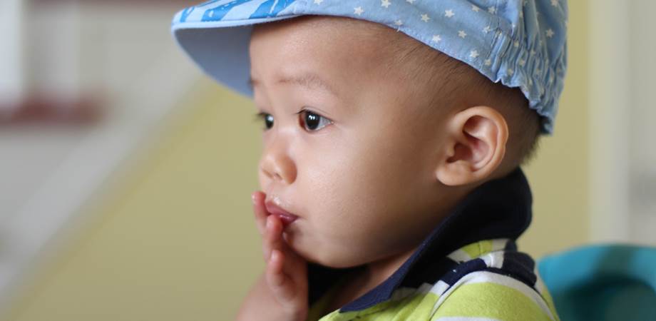 simptome herpes oral la copii