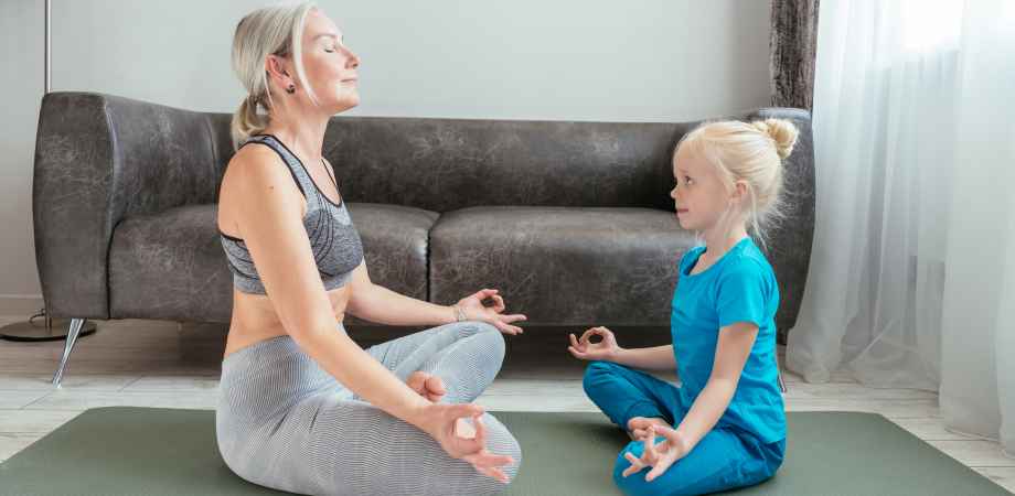 beneficii yoga copii